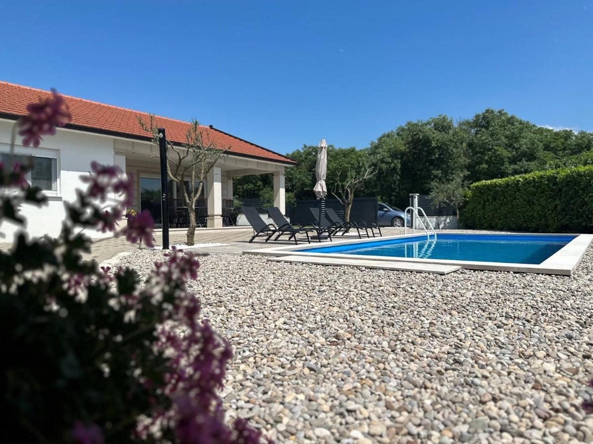 Villa Antonija يوبوسكي المظهر الخارجي الصورة